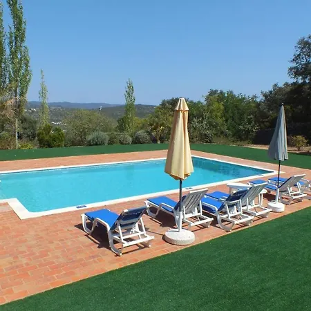 Sleeps 6 *